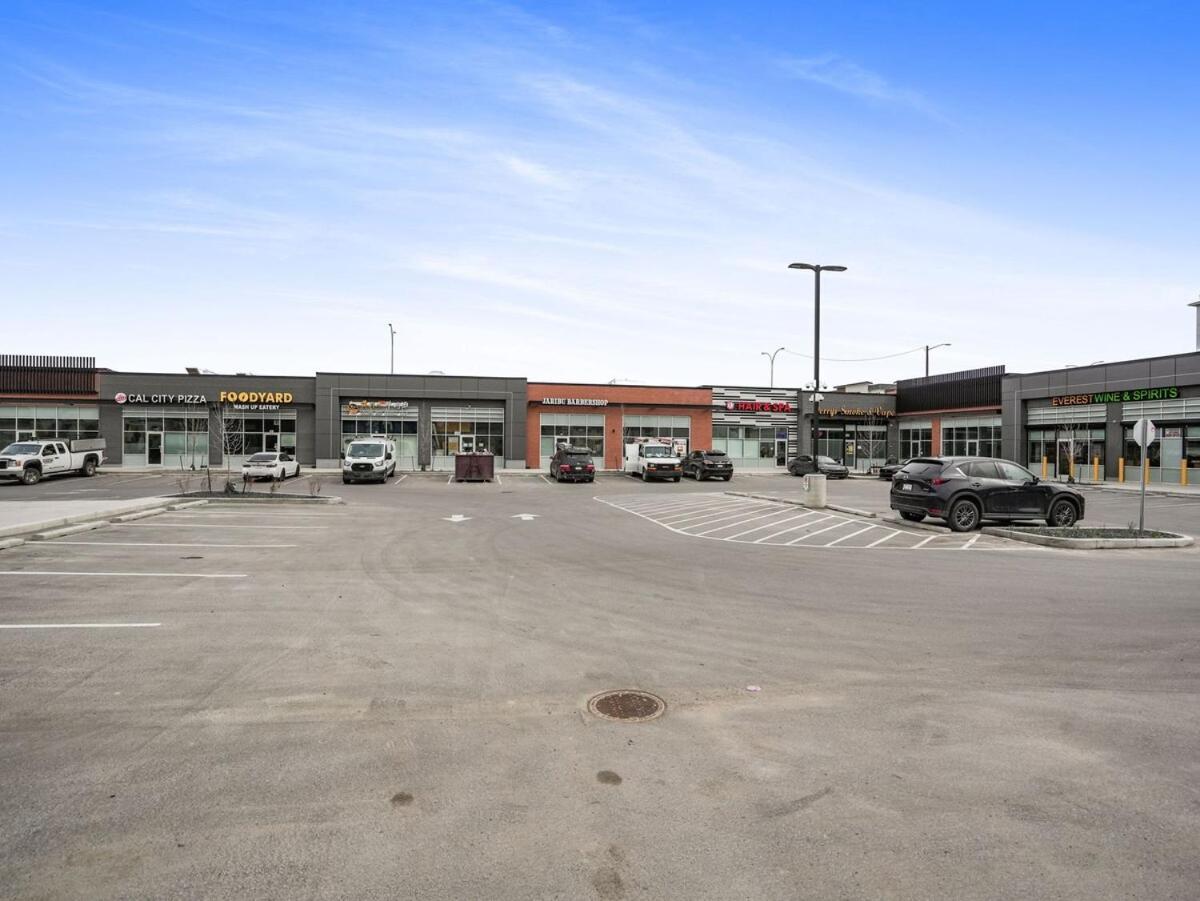 2-bedroom Near Airport Apartment Calgary