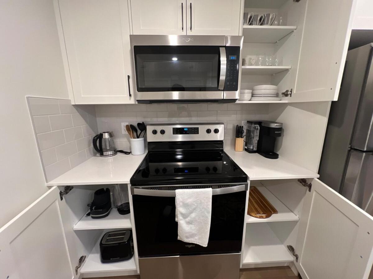 2-bedroom Near Airport Apartment Calgary
